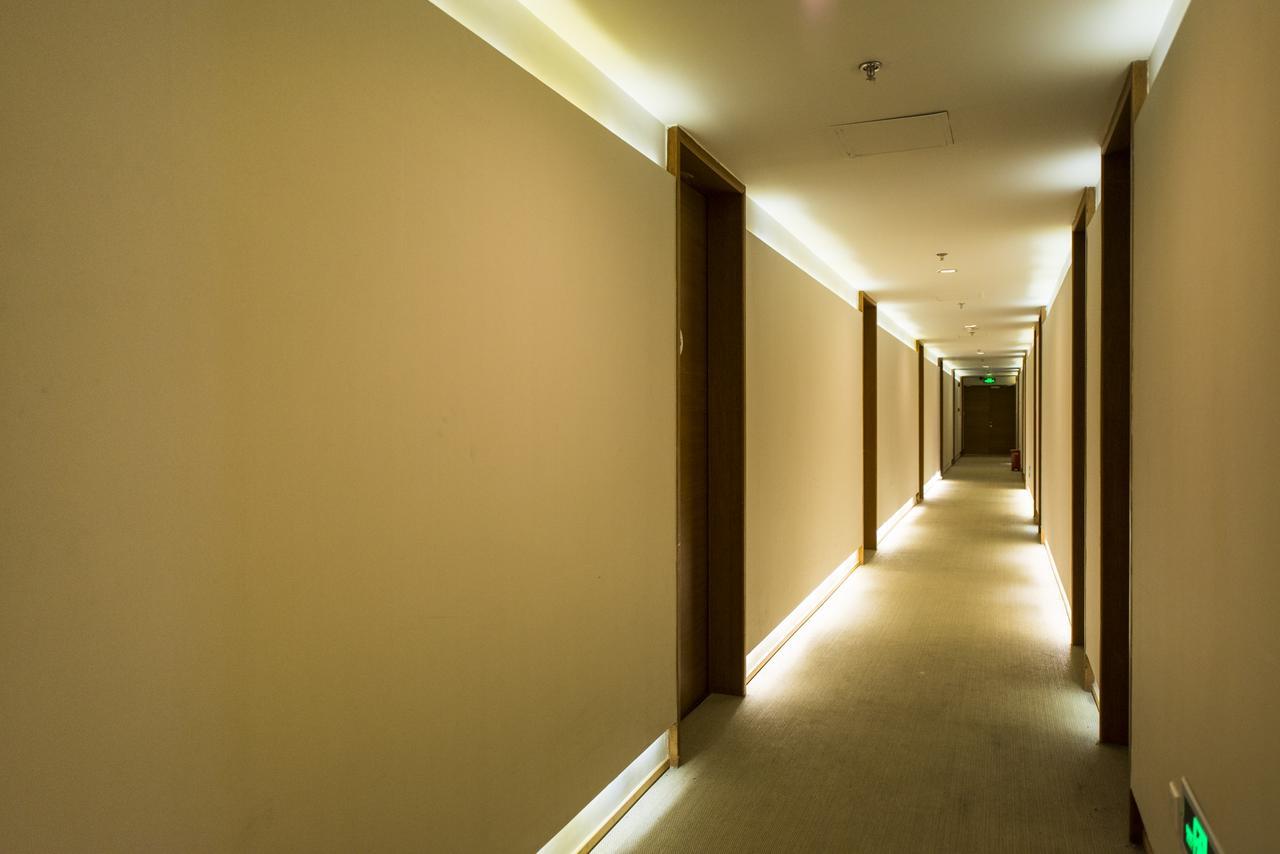 Ji Hotel Shanghai Hongqiao Airport Huqingping Highway Eksteriør billede