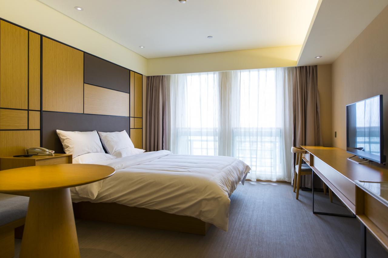 Ji Hotel Shanghai Hongqiao Airport Huqingping Highway Eksteriør billede