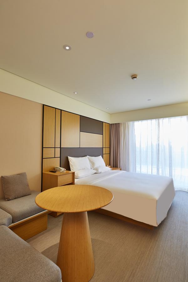 Ji Hotel Shanghai Hongqiao Airport Huqingping Highway Eksteriør billede