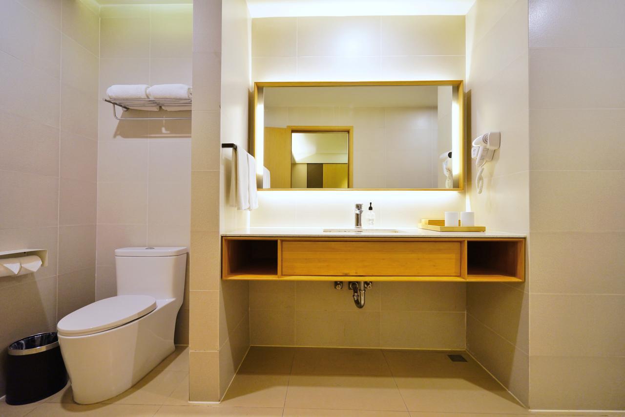 Ji Hotel Shanghai Hongqiao Airport Huqingping Highway Eksteriør billede